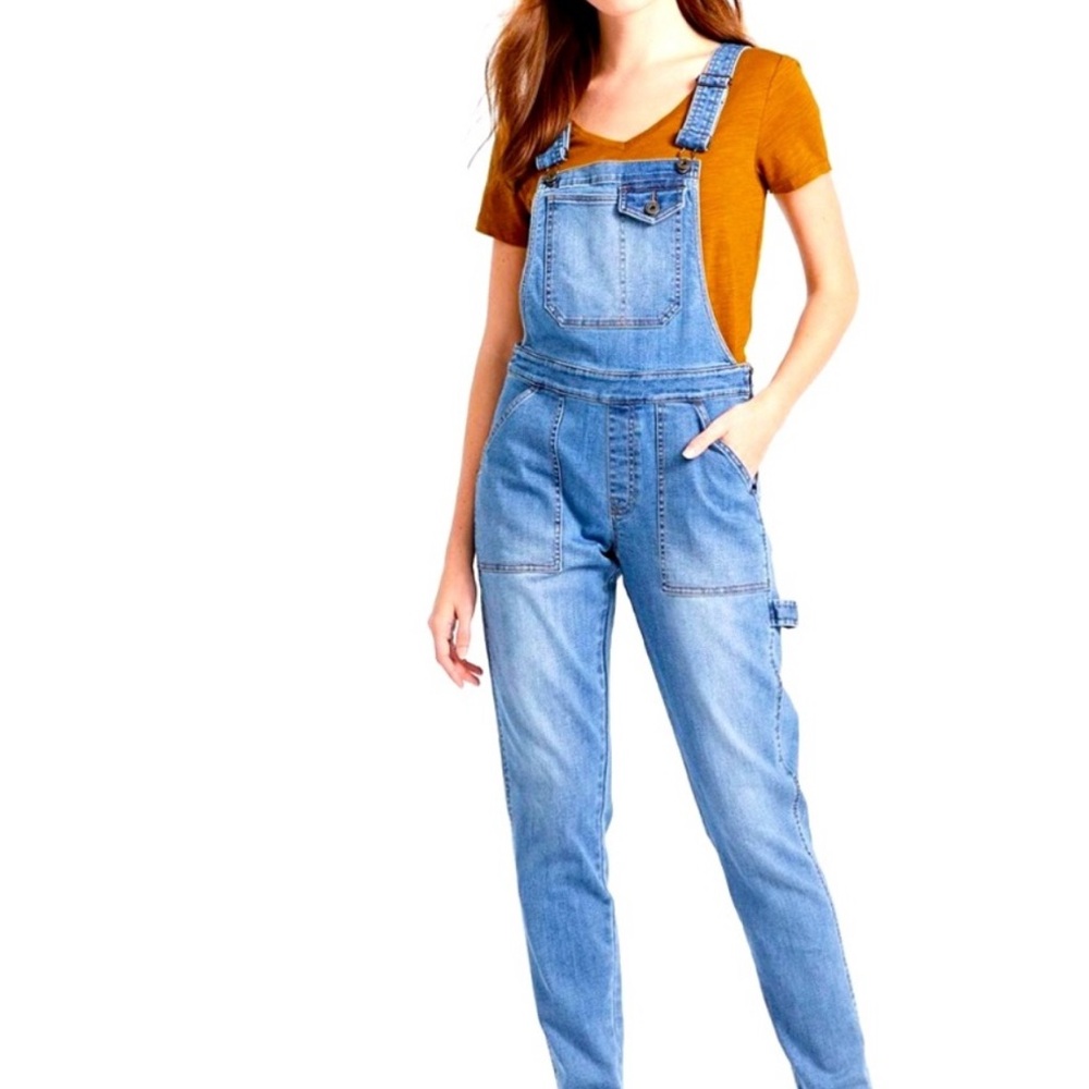 L.L. Bean Signature Blue Denim Overalls‎ Size Medium Crisscross Back Cottagecore
